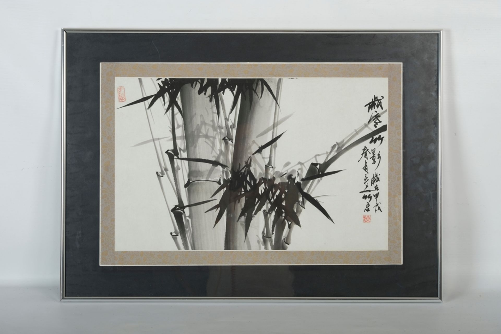 CHINA "Bambus", Tuschmalerei auf Papier, aufgeklebtes PP aus Stoffborde, silberner Aluminium-Rahmen - Image 2 of 4