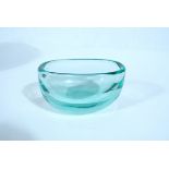 ARCHIMEDE SEGUSO zugeschrieben "Schale Aquamarin". Muranoglas. Leuchtende Farbe. H 8,5 cm, B 9 cm,