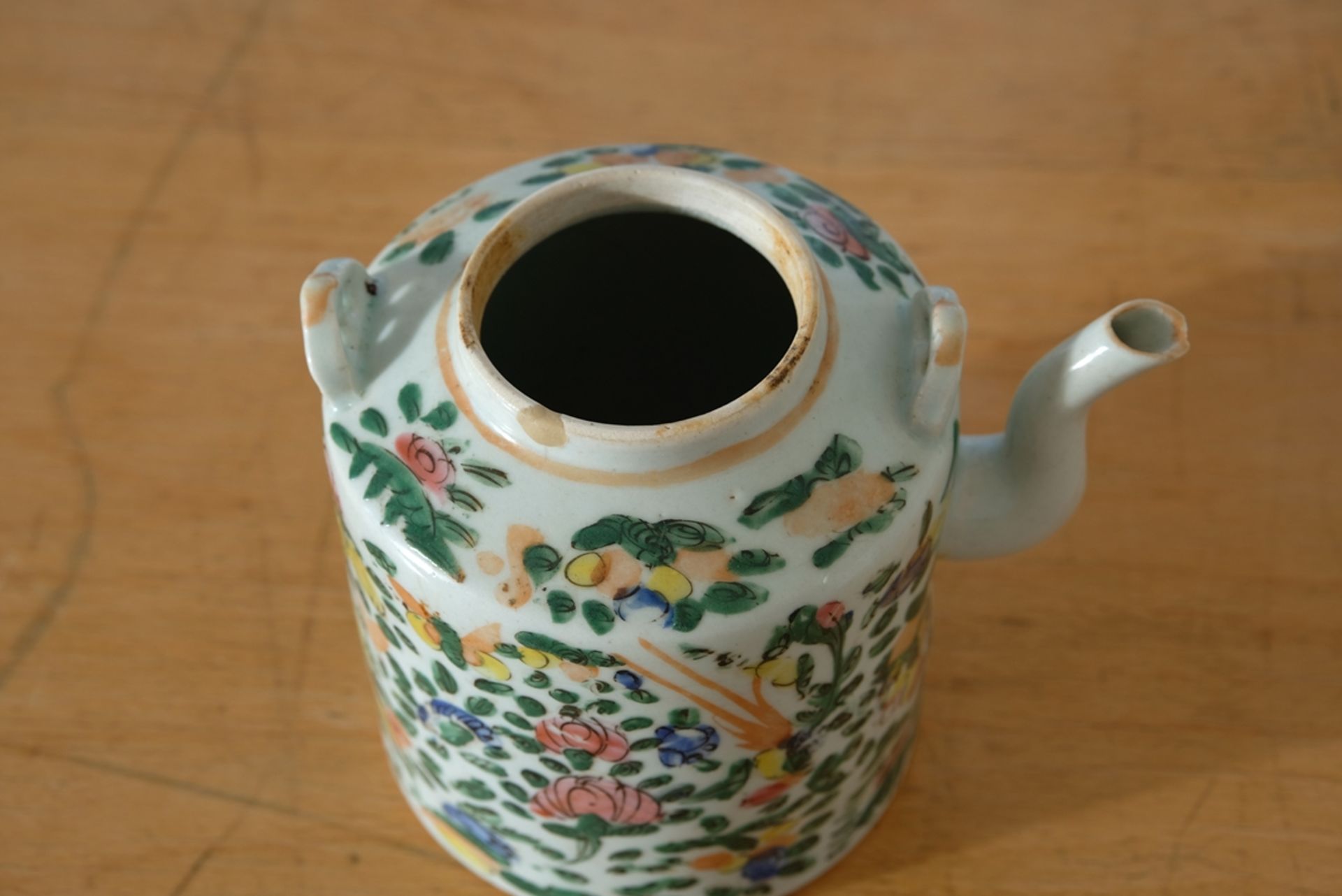 Famille Verte teapot, China, 19th century. - Image 3 of 3