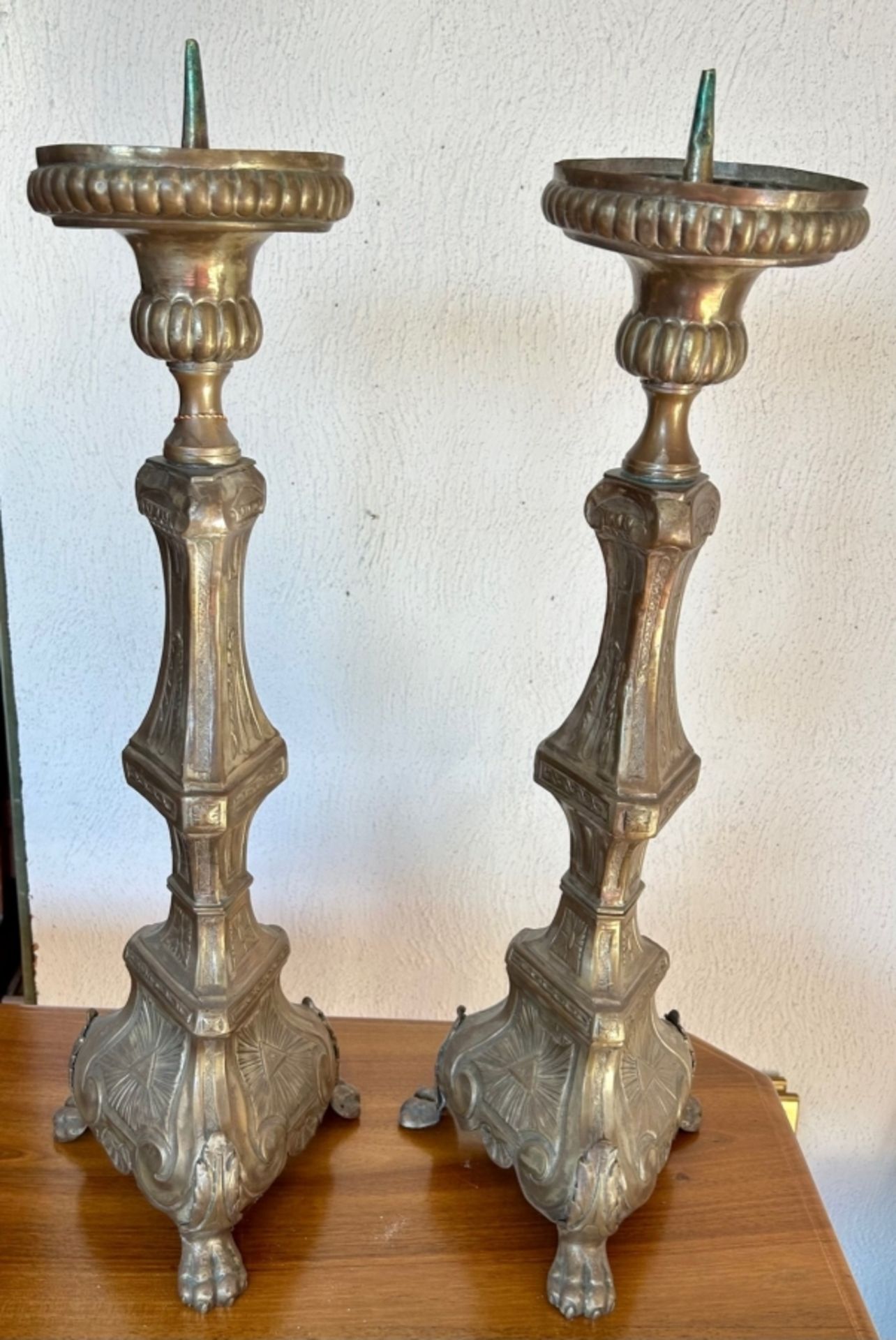Pair of candlesticks, silver-plated brass, Germany, circa 1780, base with three lion feet, round ca - Image 2 of 4