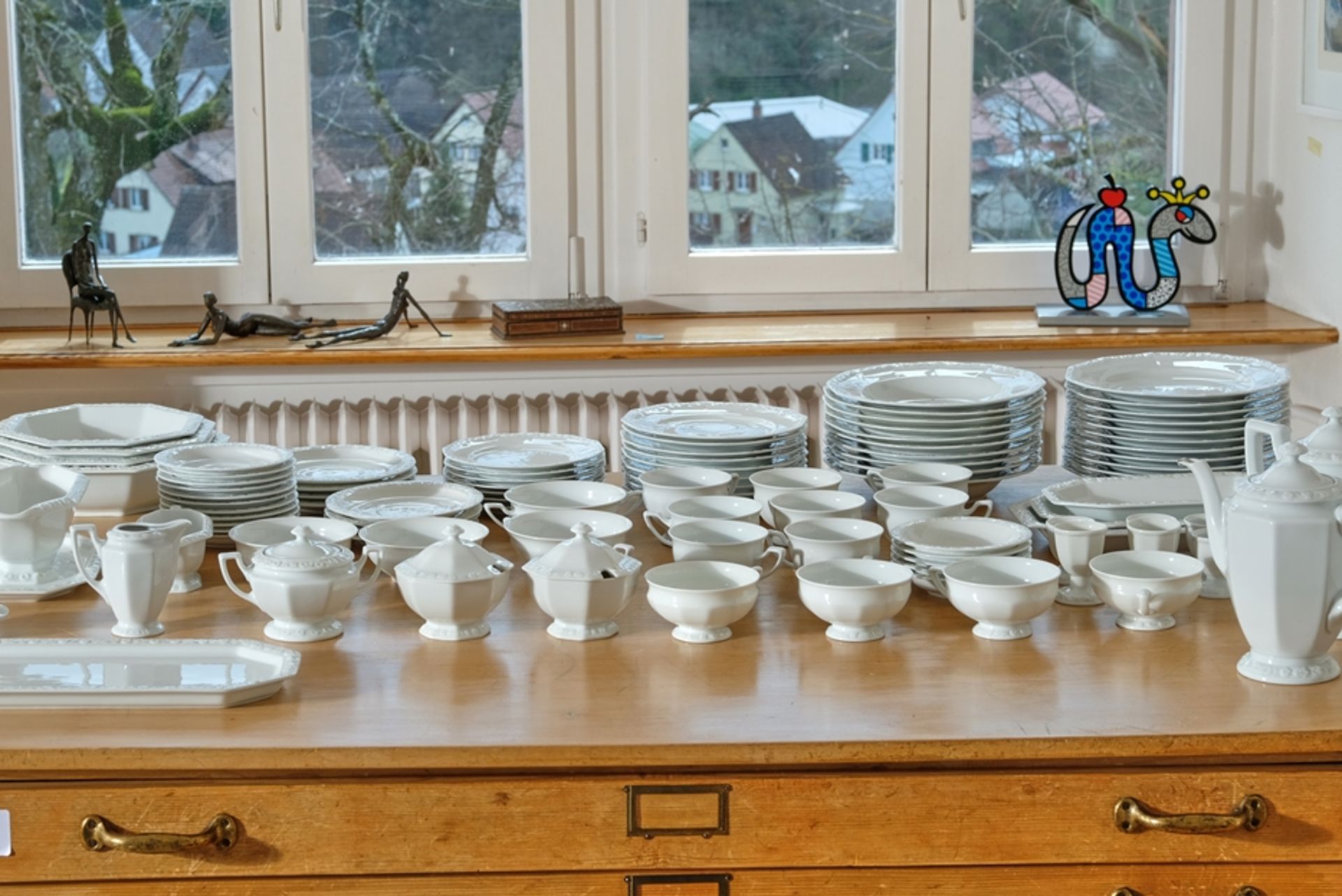 Rosenthal mixed lot coffee / dinner service, Maria White decor. Ten deep plates (23 cm), eleven sha