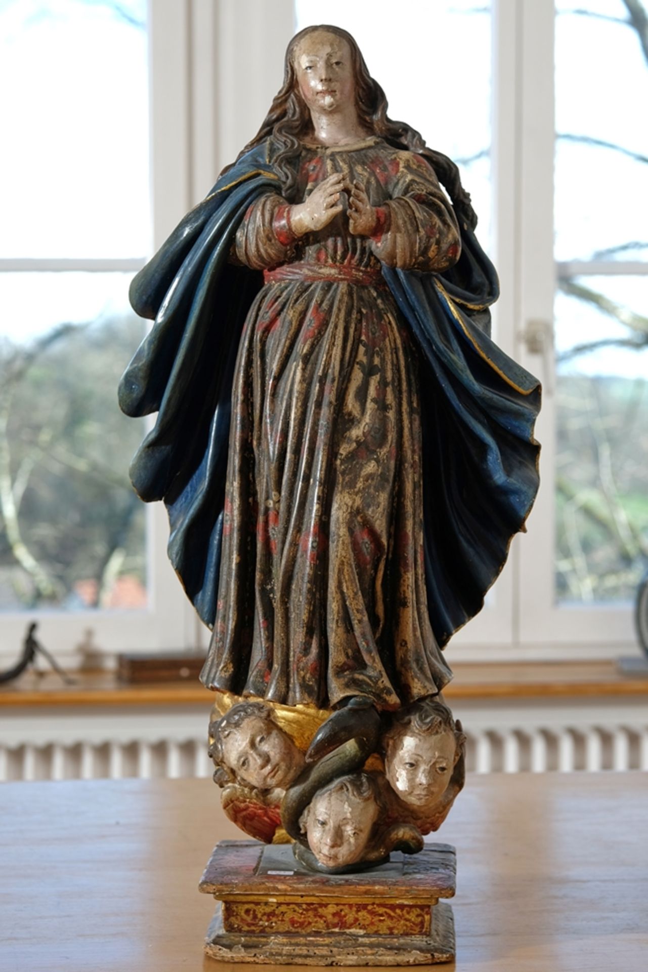 Renaissance Madonna, limewood statue, probably 16th century, height with plinth 67 cm.