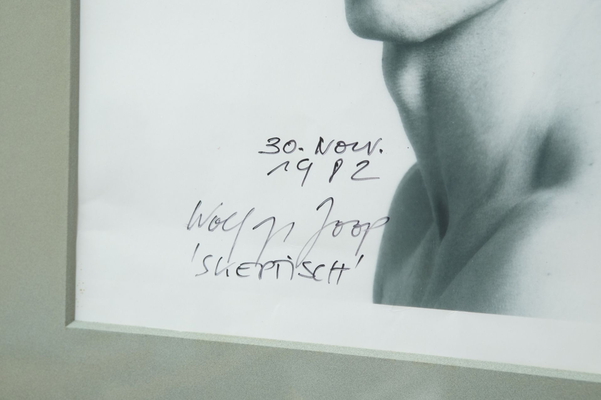 Mapplethorpe, Robert (1946-1989) Wolfgang Joop "Skeptisch", 1981/82, Silbergelatineabzug.  - Bild 3 aus 5