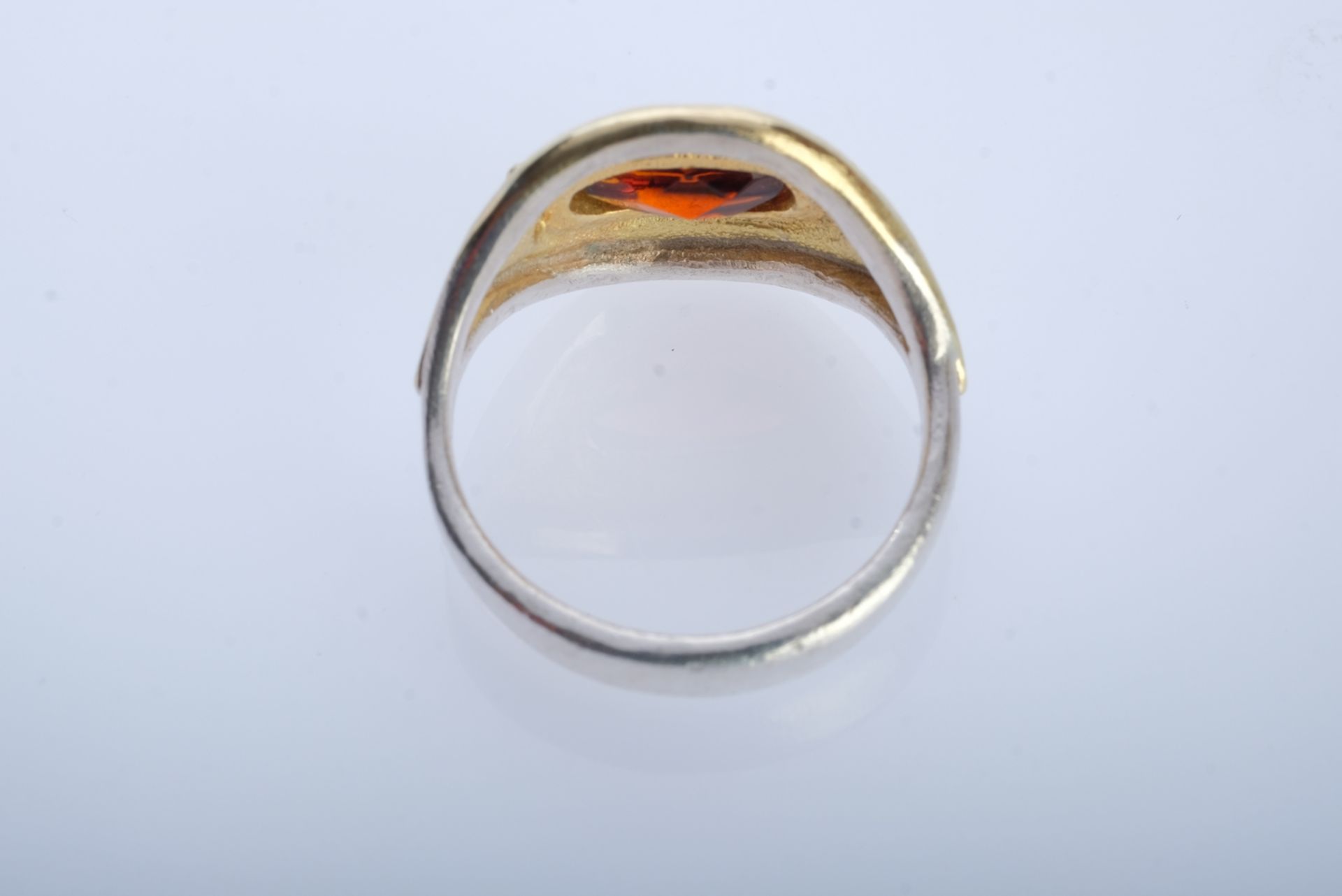 Ring with topaz, beautiful brilliance and colour. - Image 3 of 3