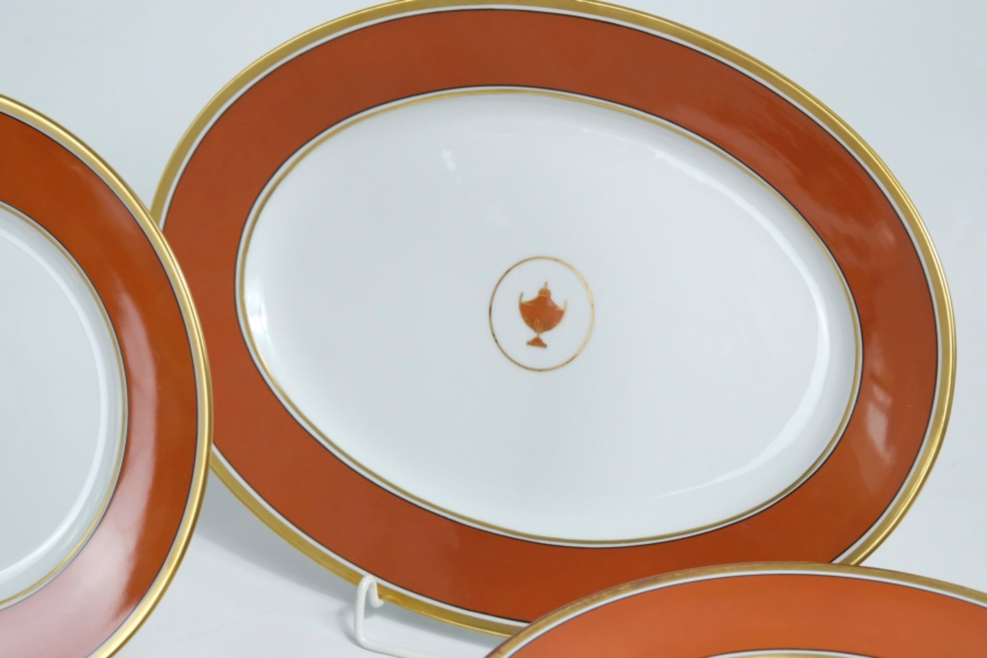 Richard Ginori "Contessa" dinner service, porcelain, white and terracotta with gold rim, consisting - Image 3 of 8