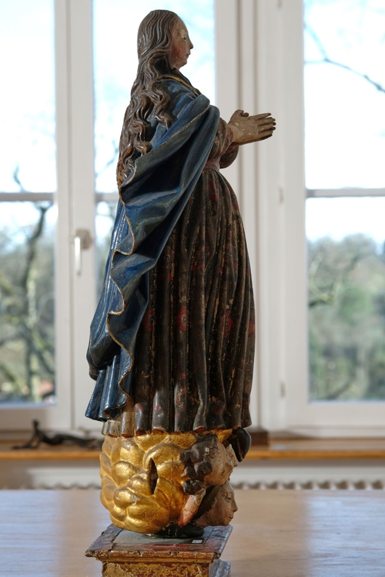 Renaissance Madonna, limewood statue, probably 16th century, height with plinth 67 cm. - Image 7 of 7
