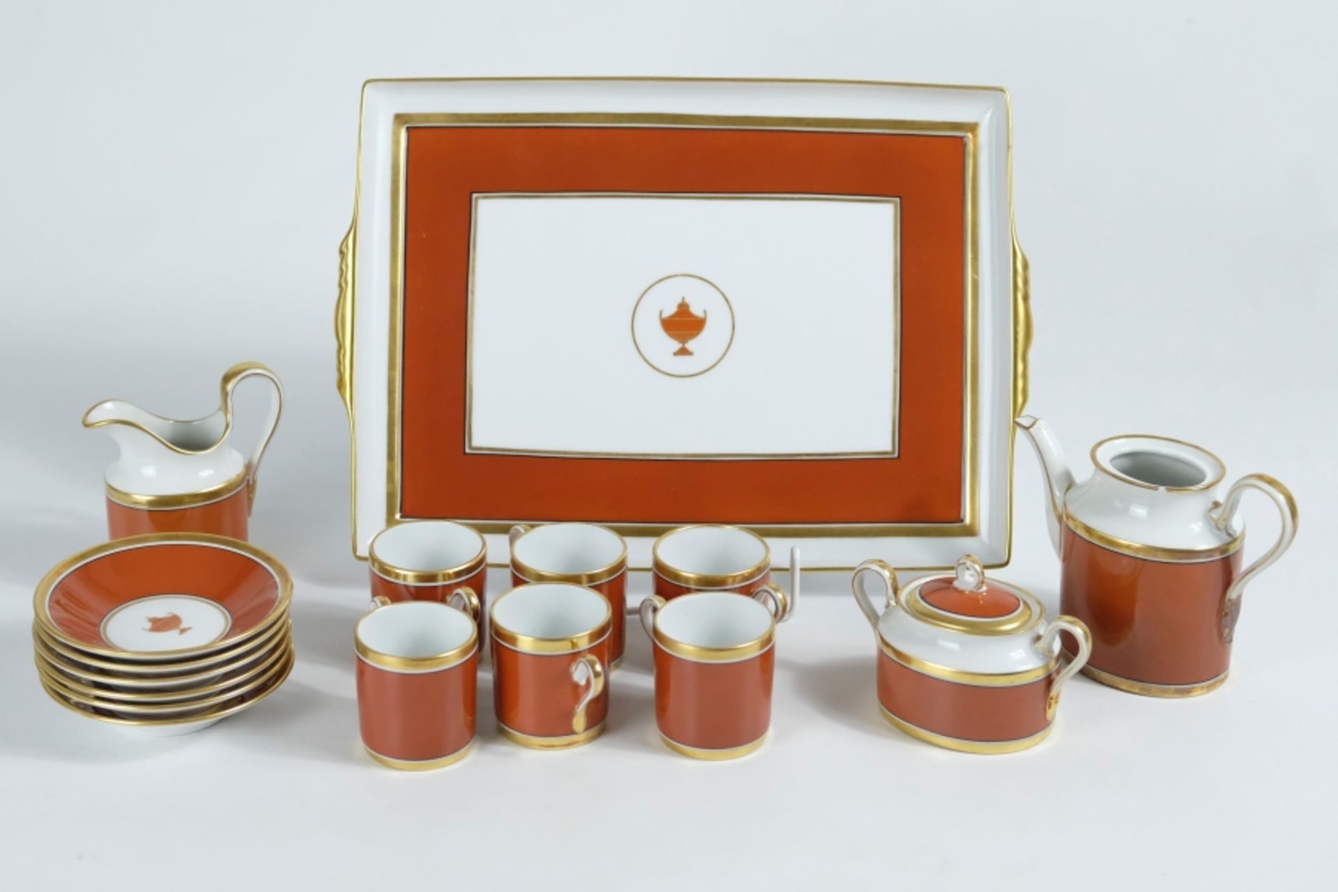 Richard Ginori "Contessa" mocha service, porcelain, white and terracotta with gold rim, consisting 