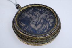 Gotisches Medaillon, um 1500, eventuell Oberitalien, wachsähnliche Textur, Vorderseite bildet Mutte