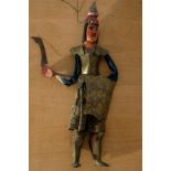 Theaterpuppe Krieger, wohl Marionette ohne Fäden, um 1900, Tunesien.