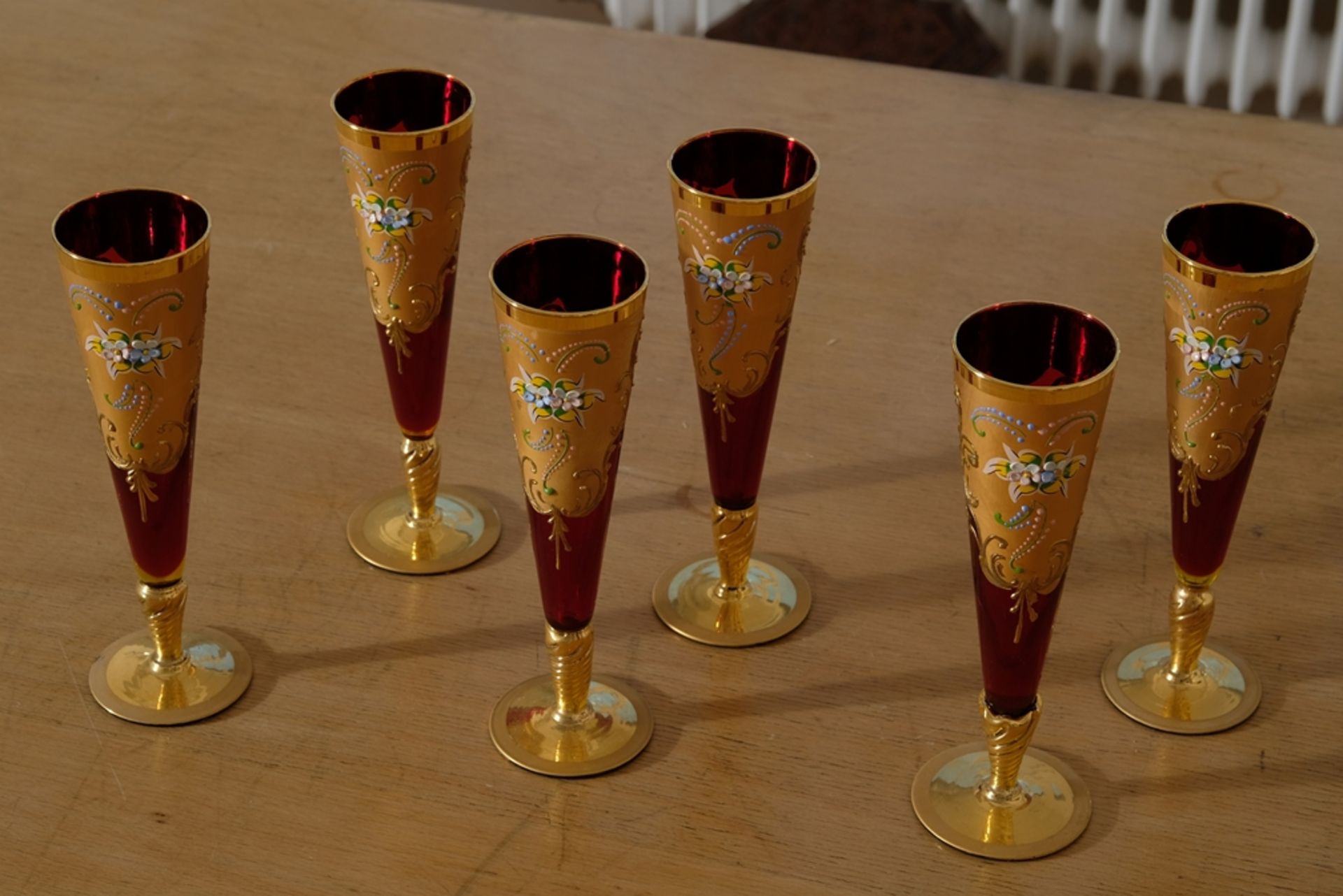 Six Murano champagne flutes, Trefuochi, original Venetian champagne glasses, ruby red glass, gold l - Image 2 of 3