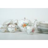 Nymphenburg Tea Service I "Rose Bouquet - brown rim", hand-painted, for 6 persons, ozier relief, 6 