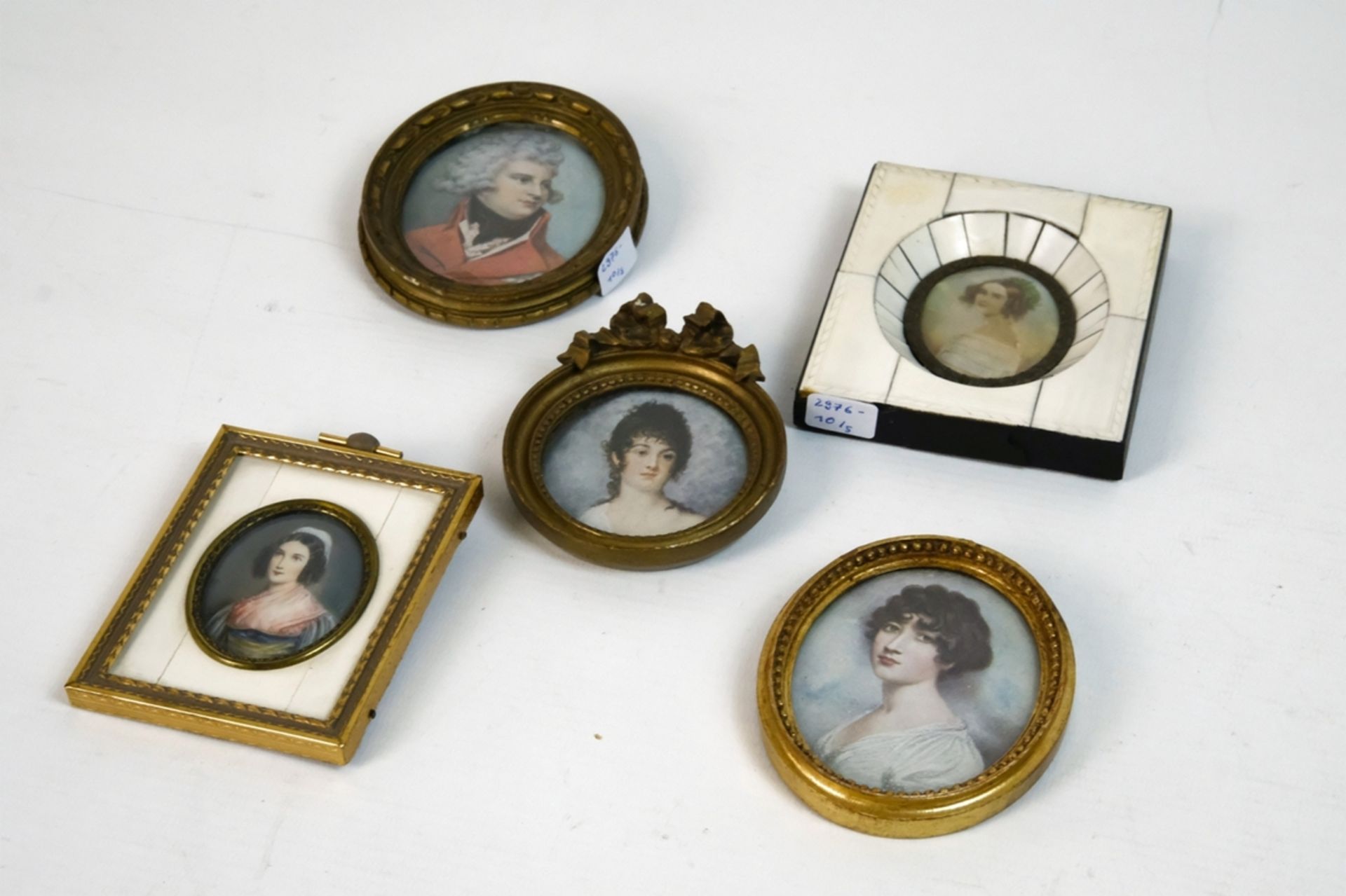 Stieler, Joseph Karl (1781-1858), Konvolut mit fünf Miniaturporträts. Zwei davon signiert "Stieler"