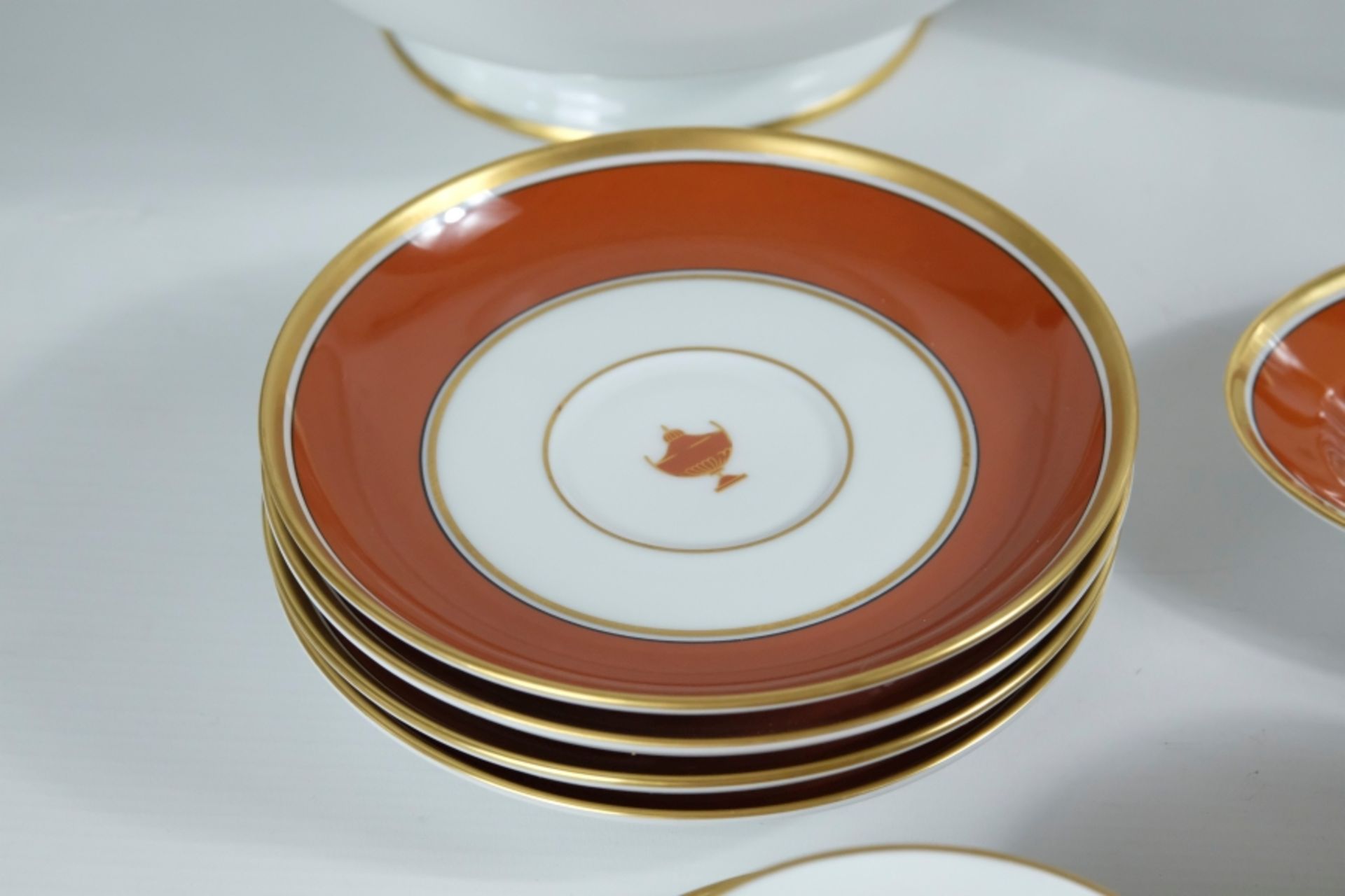 Richard Ginori "Contessa" dinner service, porcelain, white and terracotta with gold rim, consisting - Image 2 of 8