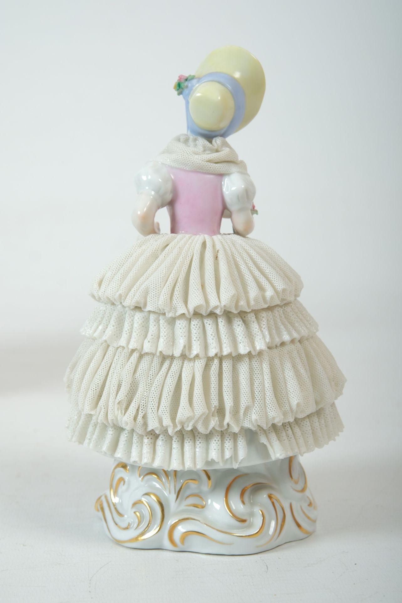 Porcelain figurine Lady, in opulent dress, 20x10x10cm - Image 2 of 2