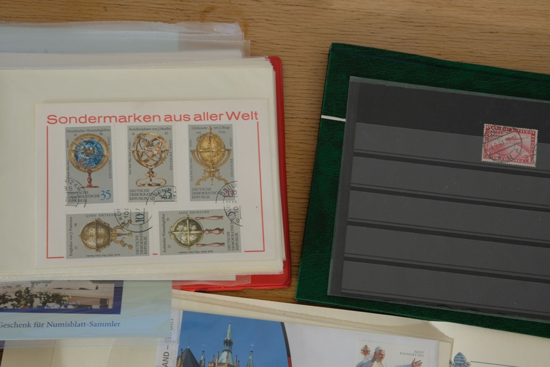 Convolute stamp albums, various topics. Olympia 1988, various jubilee stamps, Pope Benedict XVI, bi - Image 2 of 3