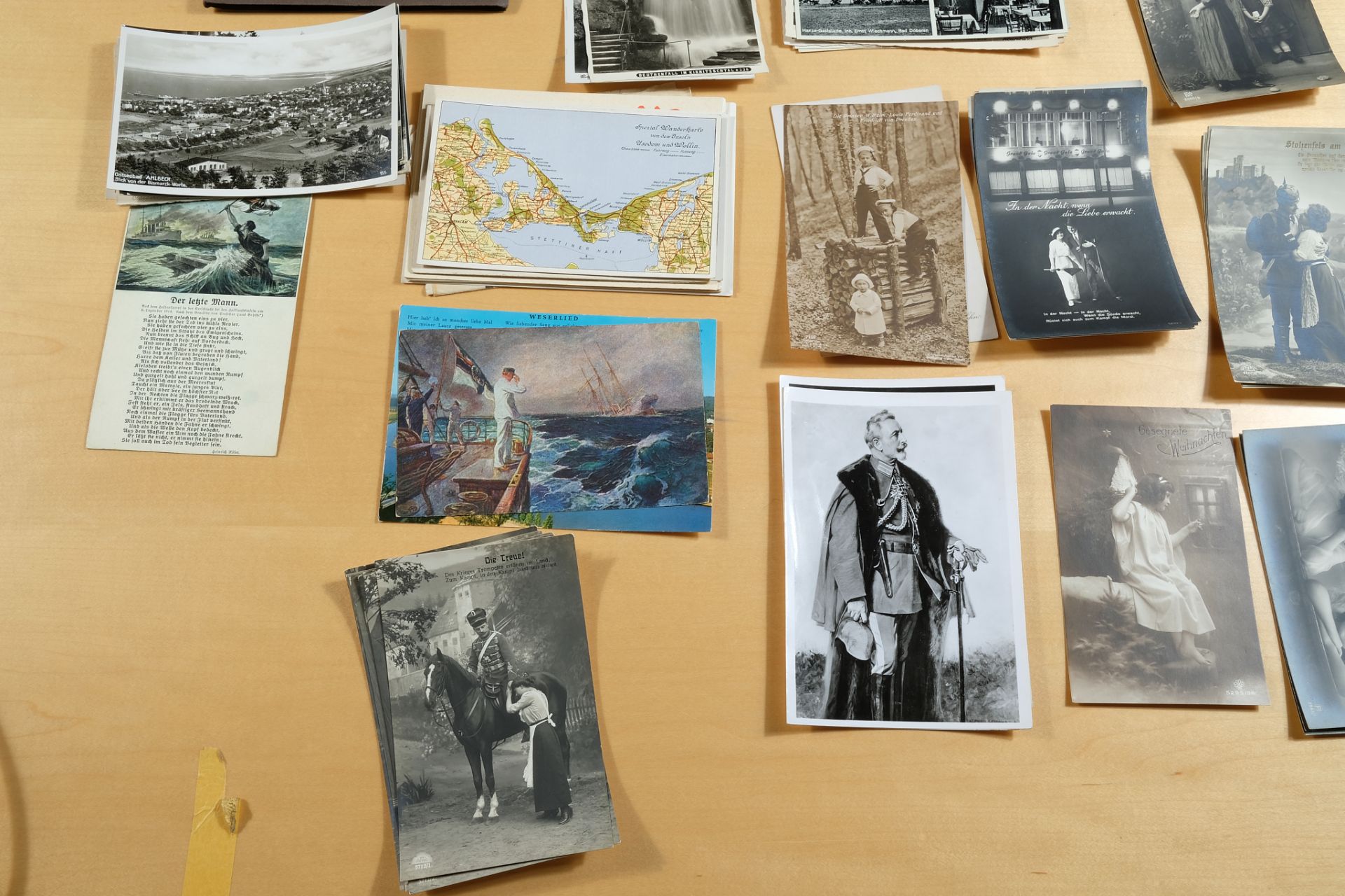 Large collection of historical postcards with a large proportion of postcards of the imperial famil - Image 11 of 13