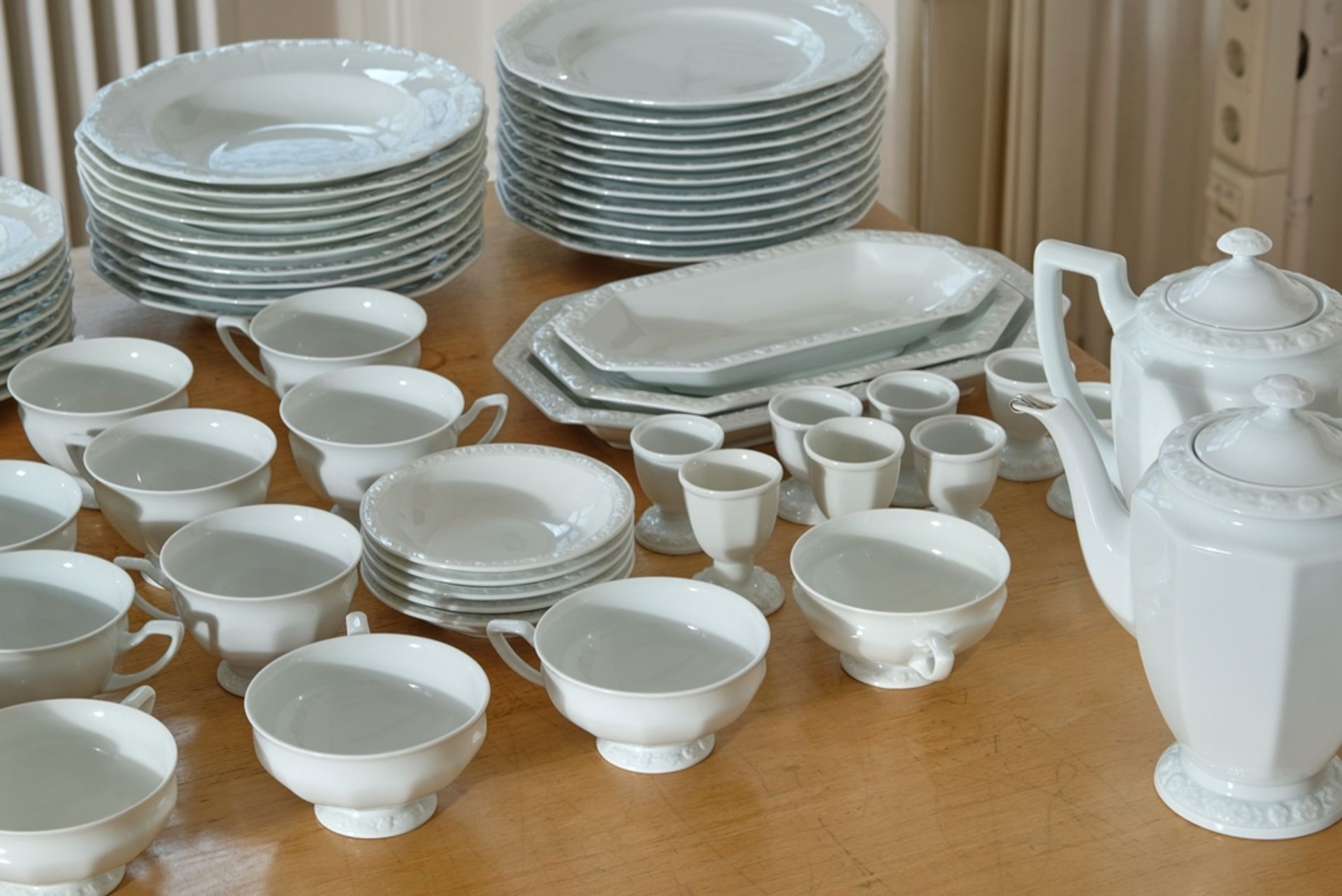 Rosenthal mixed lot coffee / dinner service, Maria White decor. Ten deep plates (23 cm), eleven sha - Image 2 of 5
