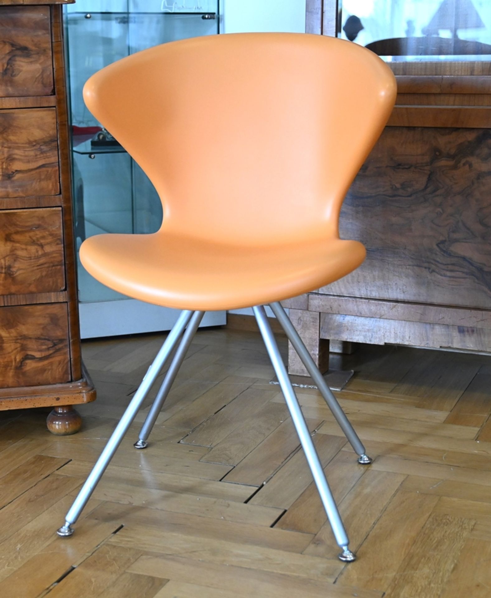 Design chair, Tonon Concept 902 with metal feet, curved shape, design Martin Ballendat (1958 Bochum