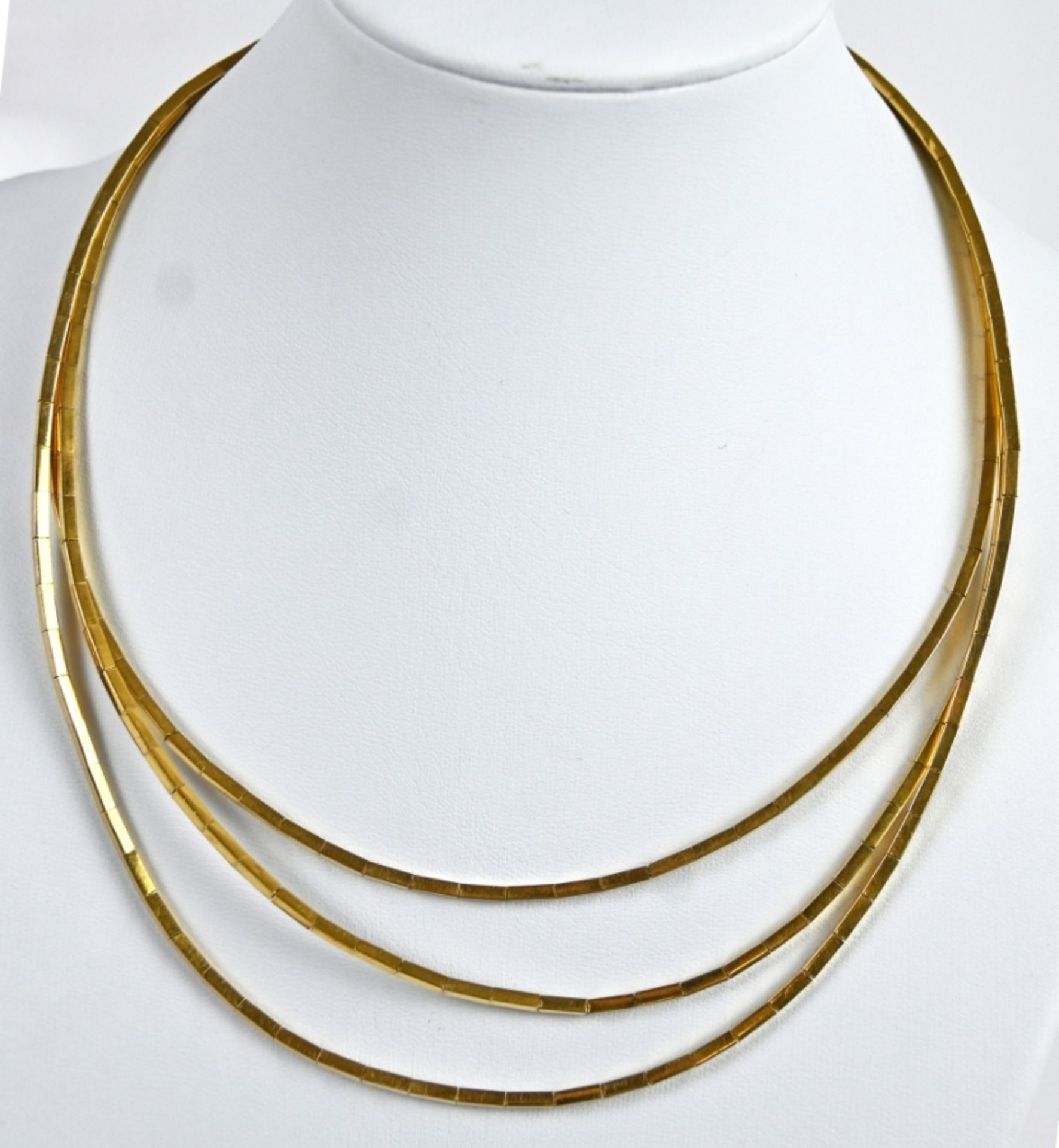 Collier made of three gold arches, polished rectangular links, clasp with safety clasp, 750 yellow  - Image 2 of 3