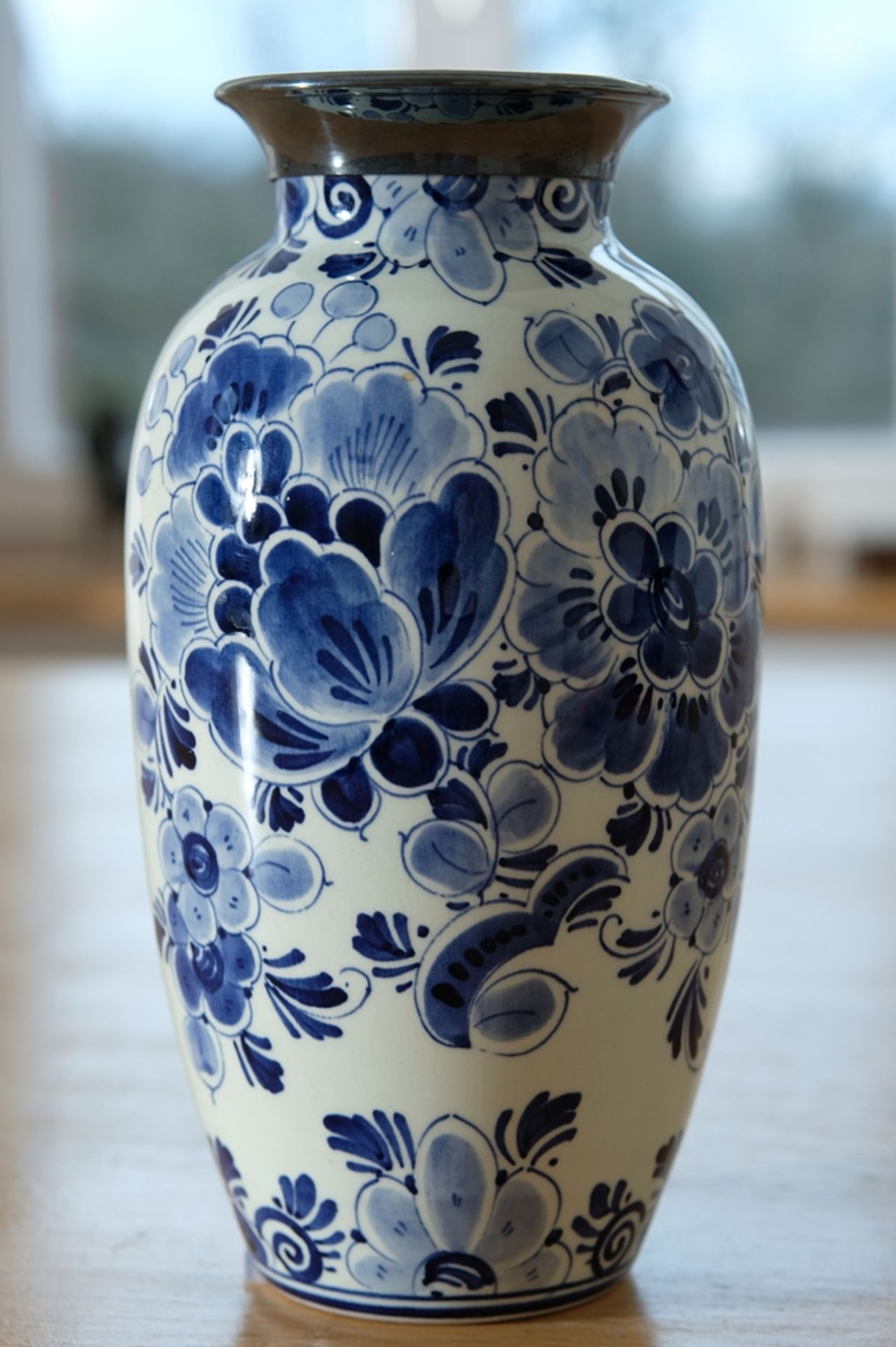 Regina Delft Blue vase, on shaft silver 835, punched. 