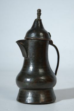 Antike Orientalische Kaffeekanne.