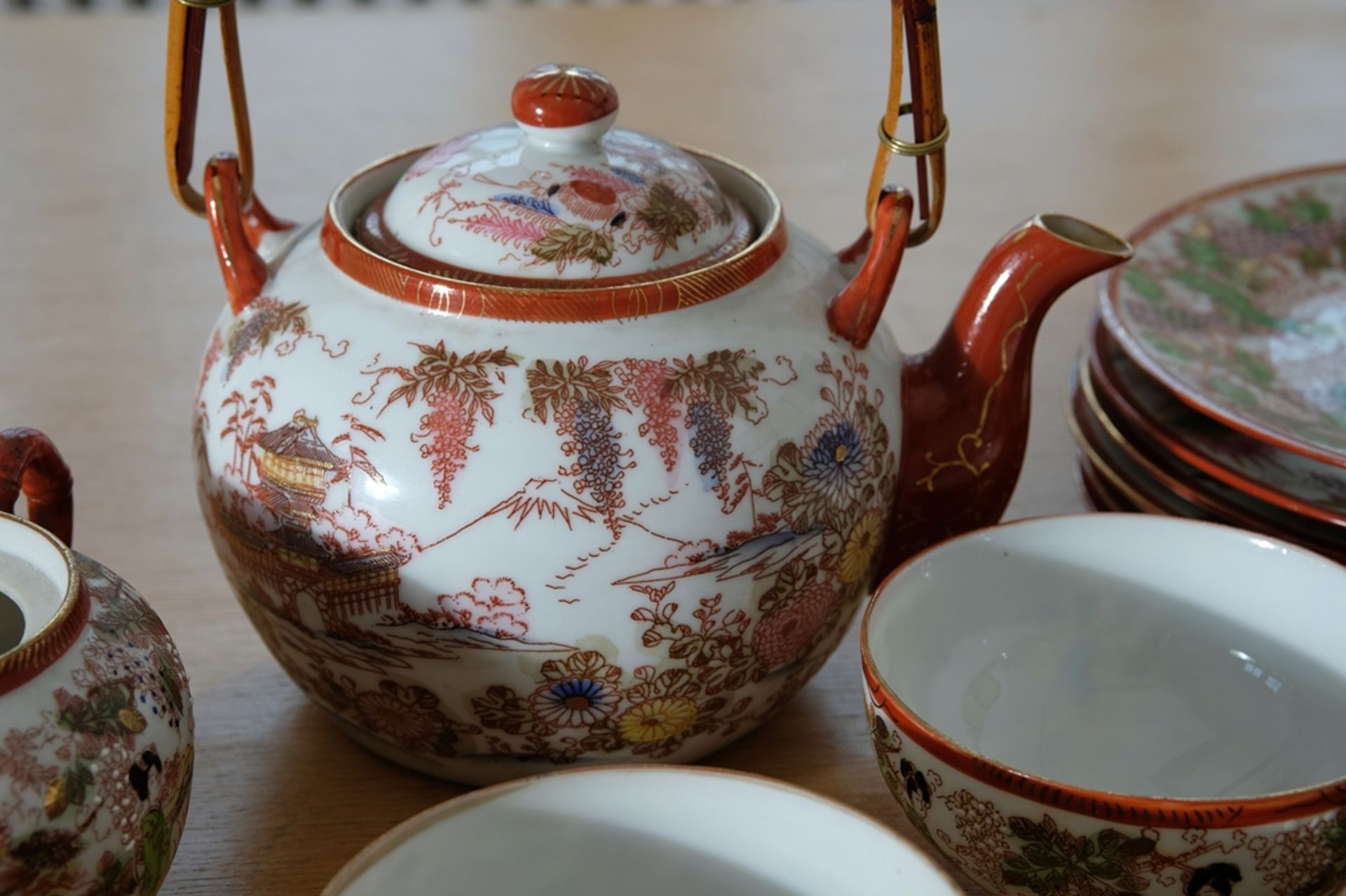 Tea service, Japanese, lid of sugar bowl missing - Image 2 of 6