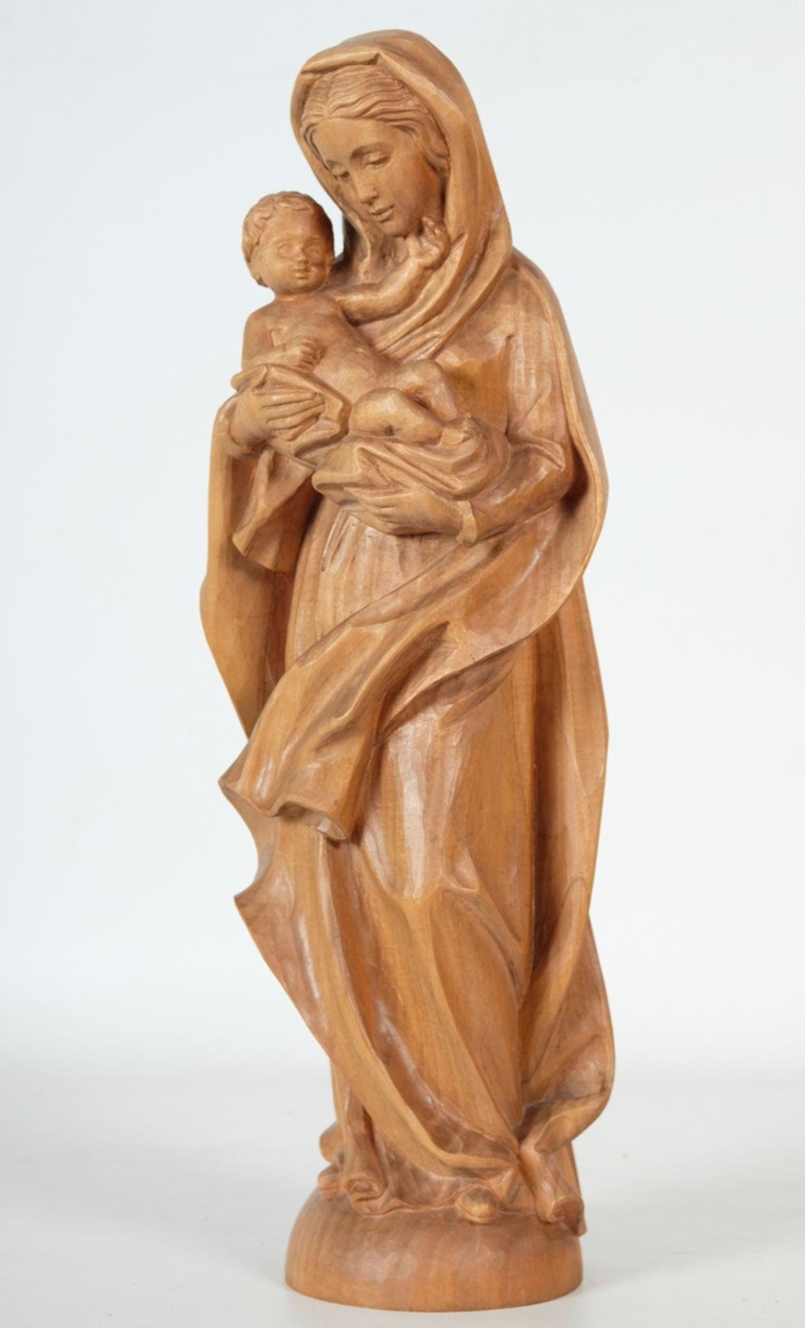 Madonna with child, solid wood. Made in South Tyrol. Acquisition mark "Weihn.[achten] 1971" on the 