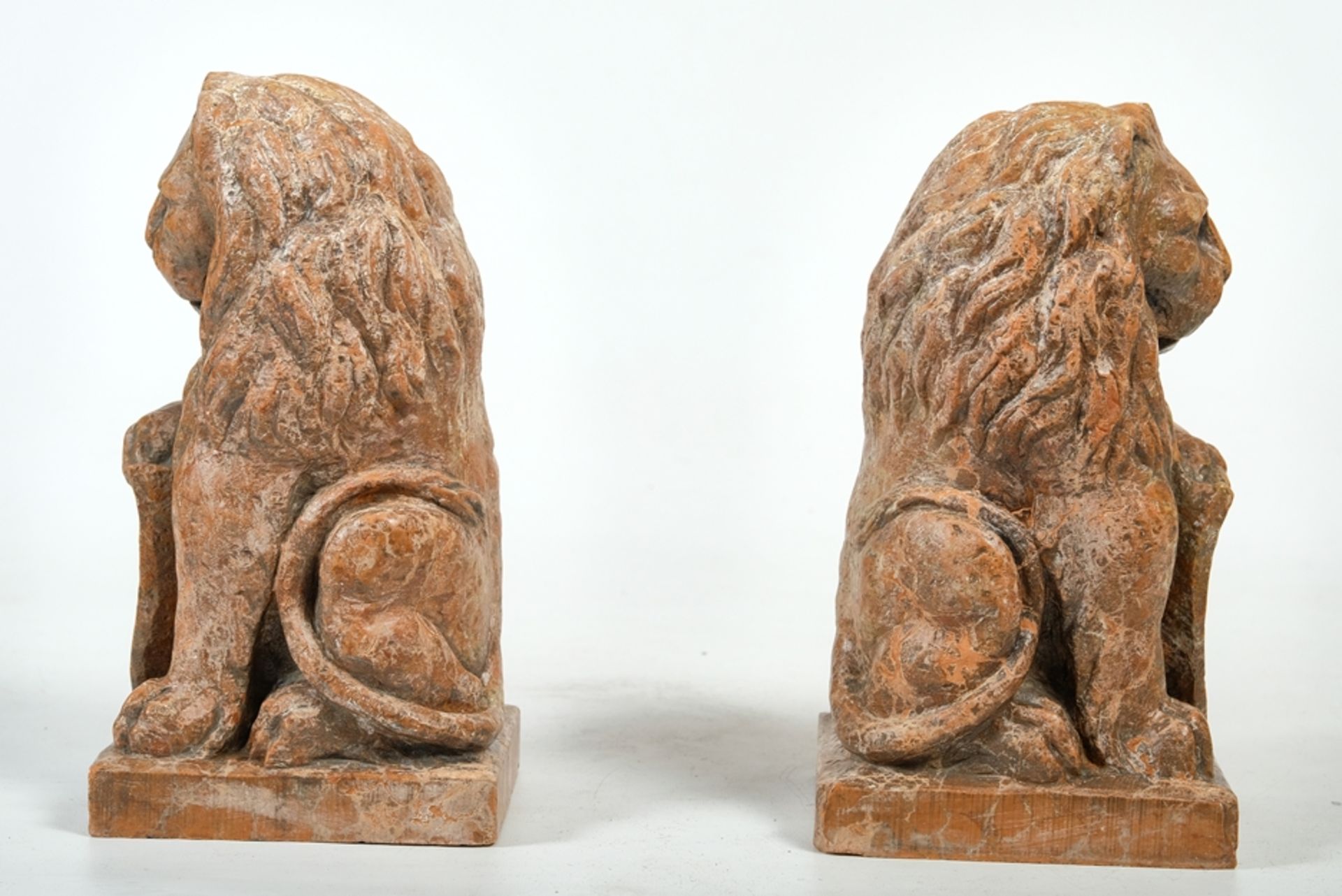 Unknown (20th century) Two Veronese marble lions, red-brown marble. - Image 2 of 3