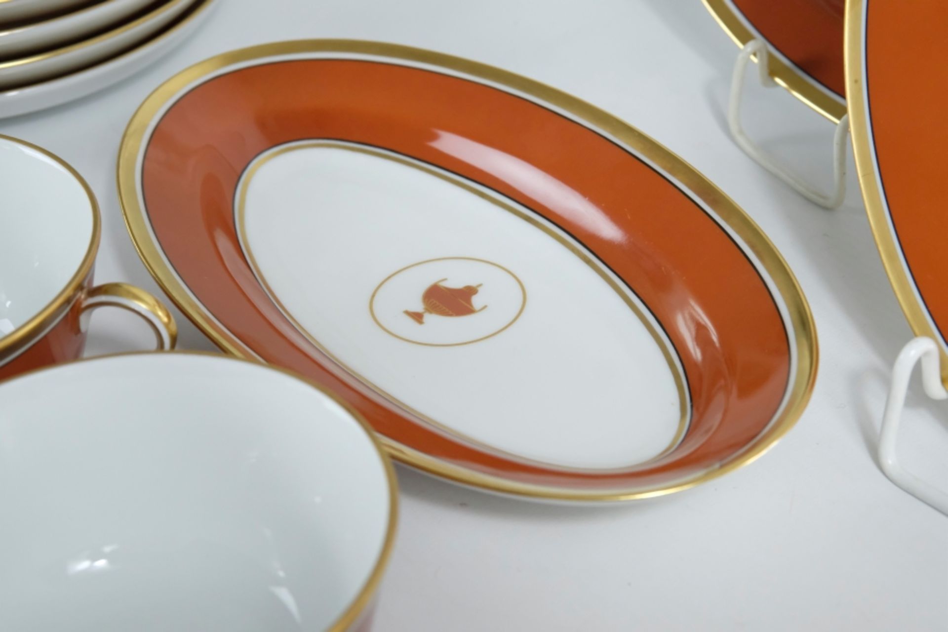 Richard Ginori "Contessa" dinner service, porcelain, white and terracotta with gold rim, consisting - Image 7 of 8