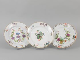 3 Speiseteller "Chinesischer Schmetterling" und "Garbenmuster", Meissen, Knaufschwerterzeit