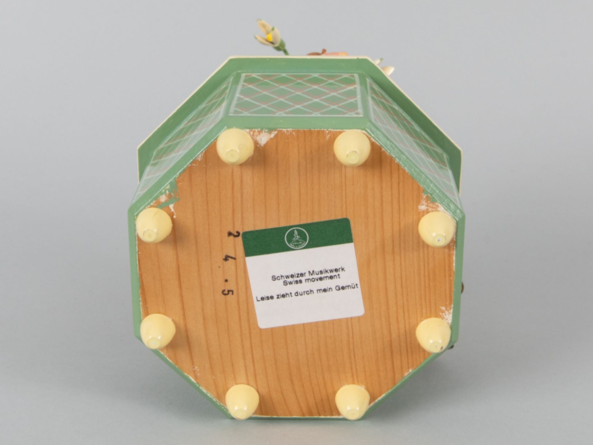 Spieldose "Wanderkinder", Wendt & Kühn, Grünhainichen im Erzgebirge, 20. Jahrhundert - Bild 3 aus 4