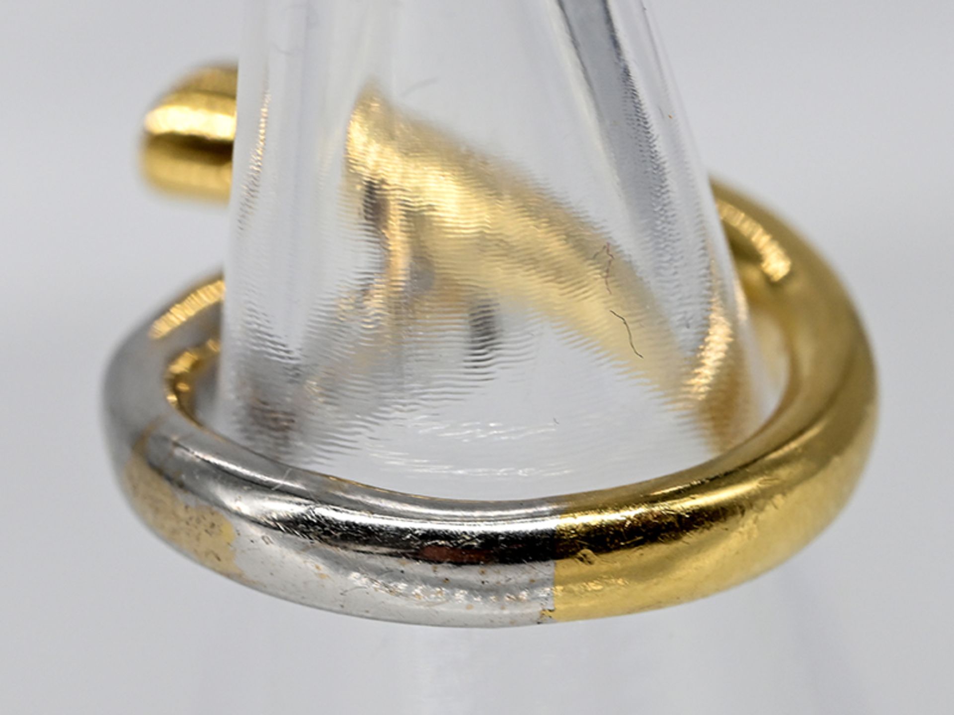 Moderner Ring mit braunem und gelbem Diamanten, zusammen ca. 0,24 ct, Kaufbeleg von 2000 750/- Gelb- - Image 3 of 3