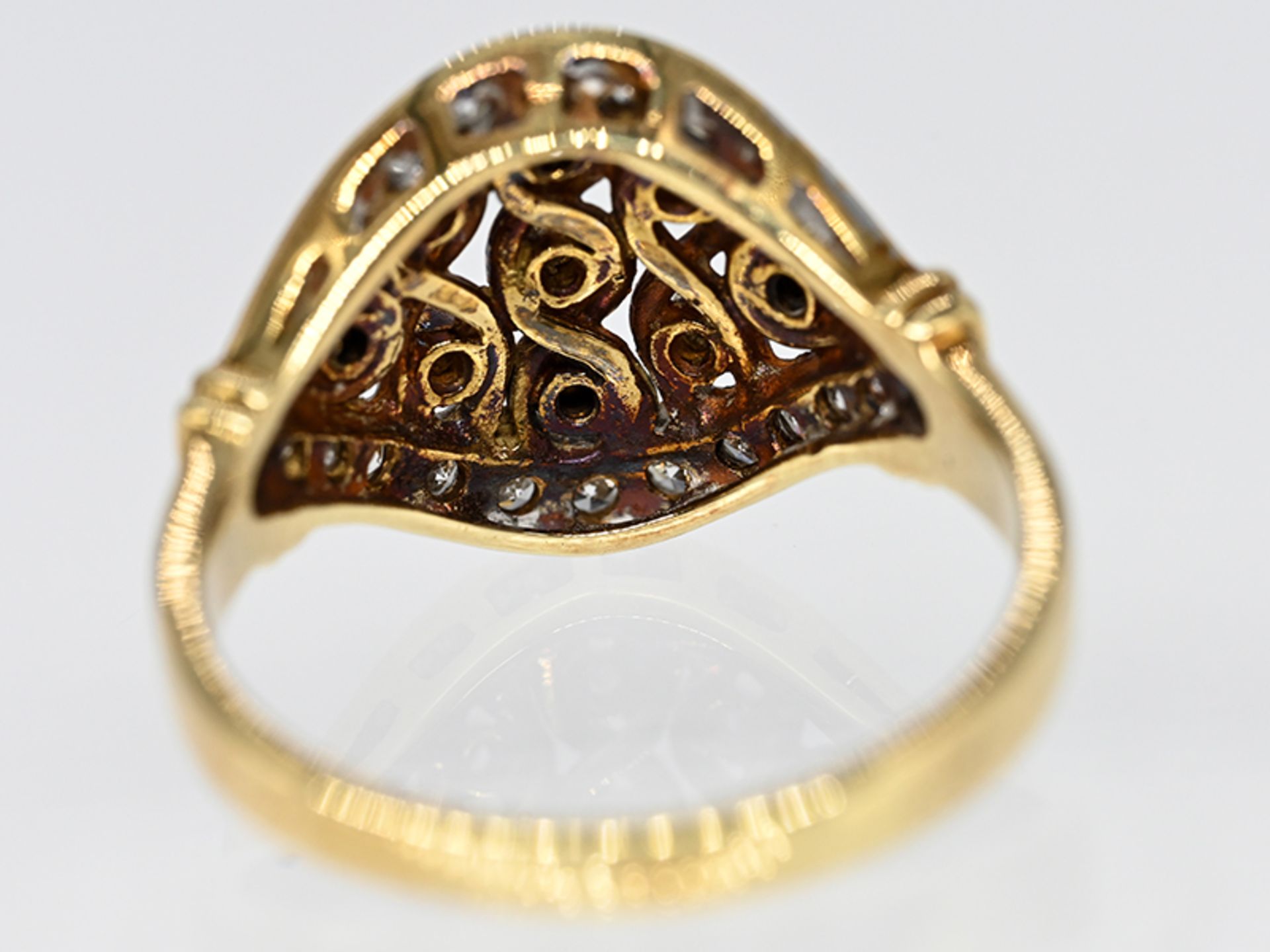 Ring mit 31 Achtkant-Diamanten, zusammen ca. 0,46 ct (lt. Gravur), 90-er Gravur 585/- Gelb-und - Image 3 of 3