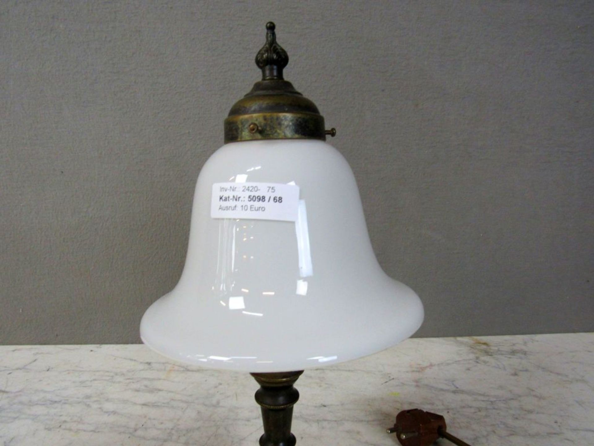 Tischlampe BronzefuÃŸ und Glasschirm - Image 5 of 6