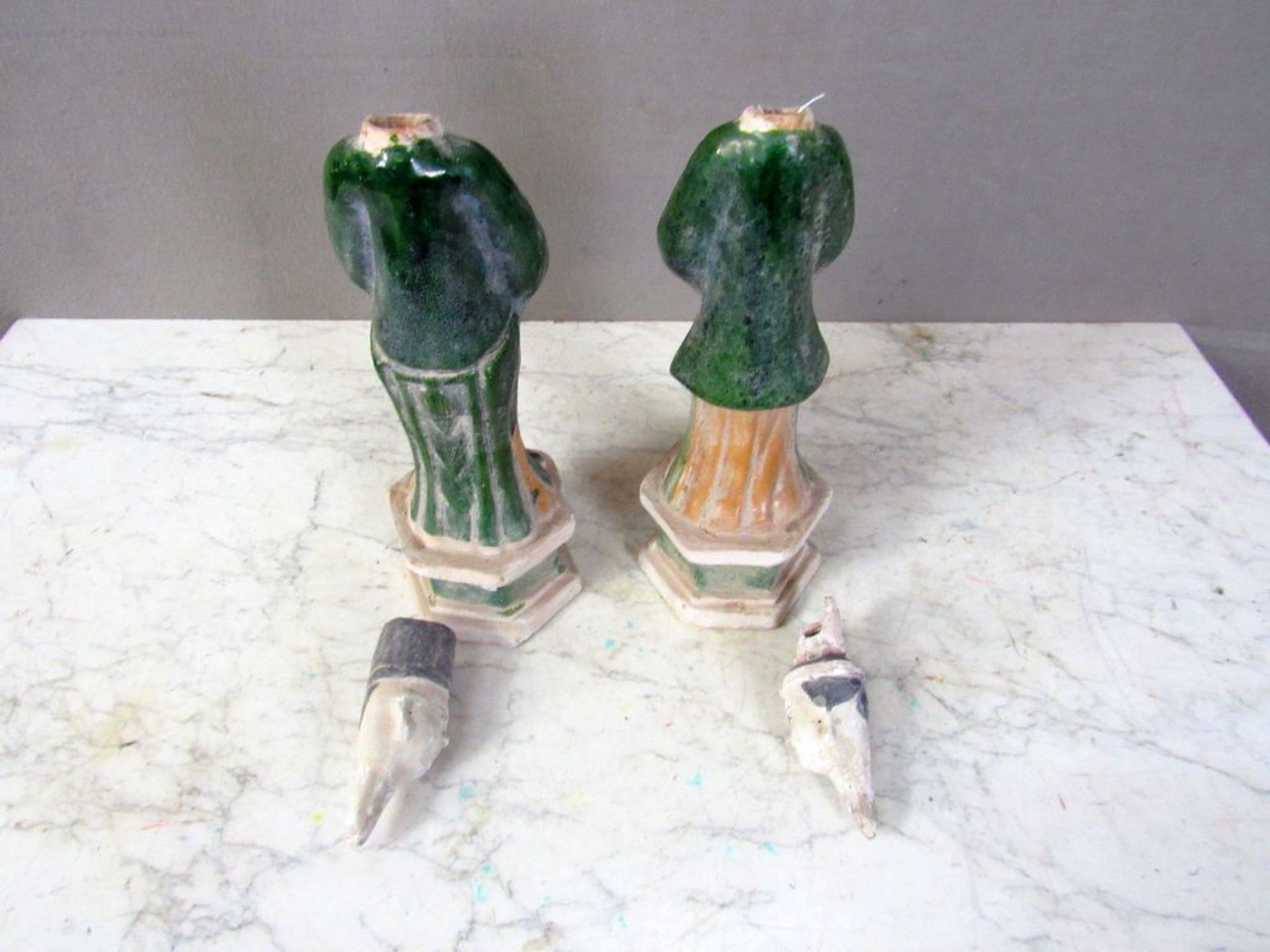 2 chinesische Figuren lasierte Keramik - Image 8 of 10