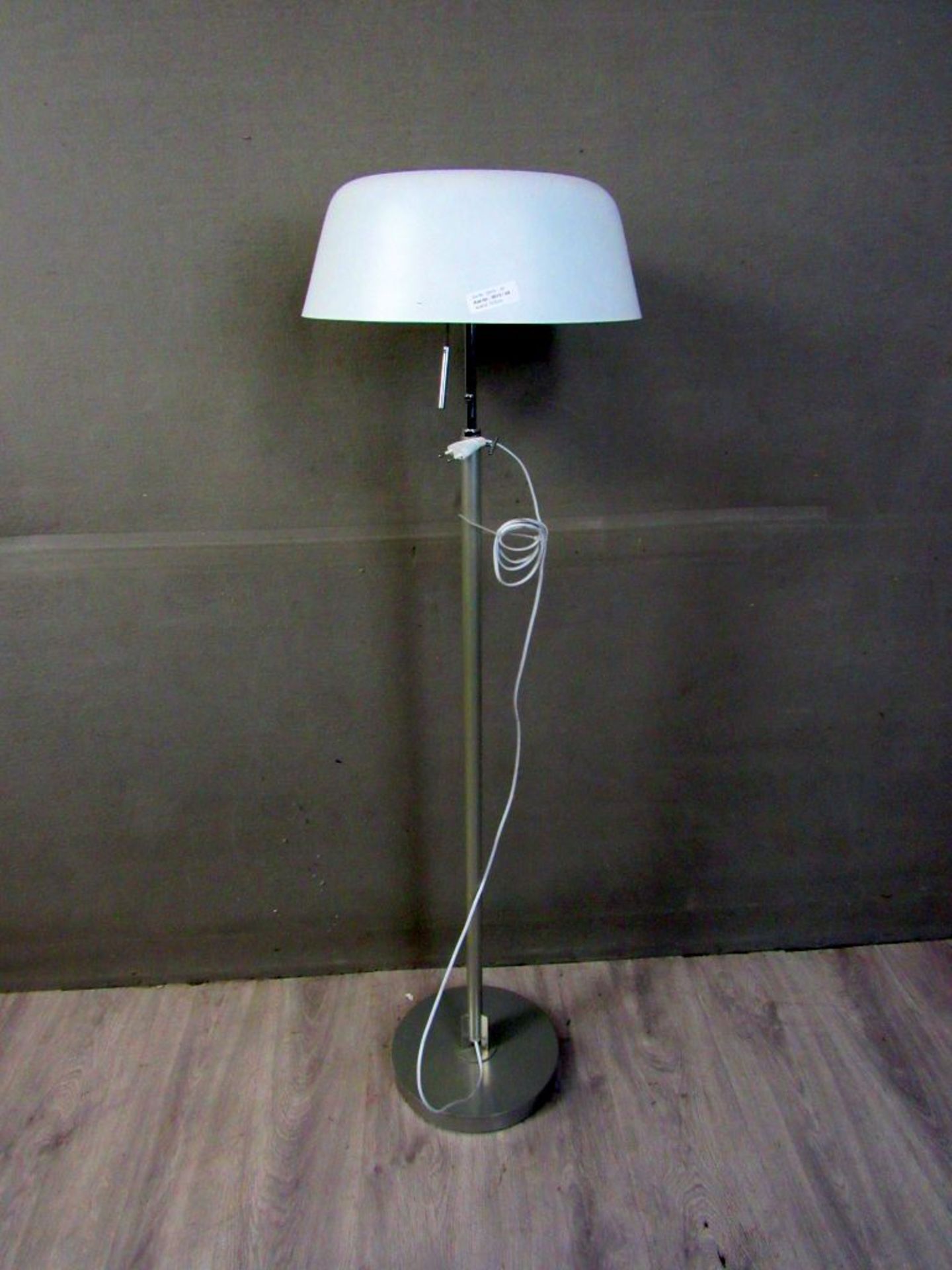 Moderne Stehlampe 132cm