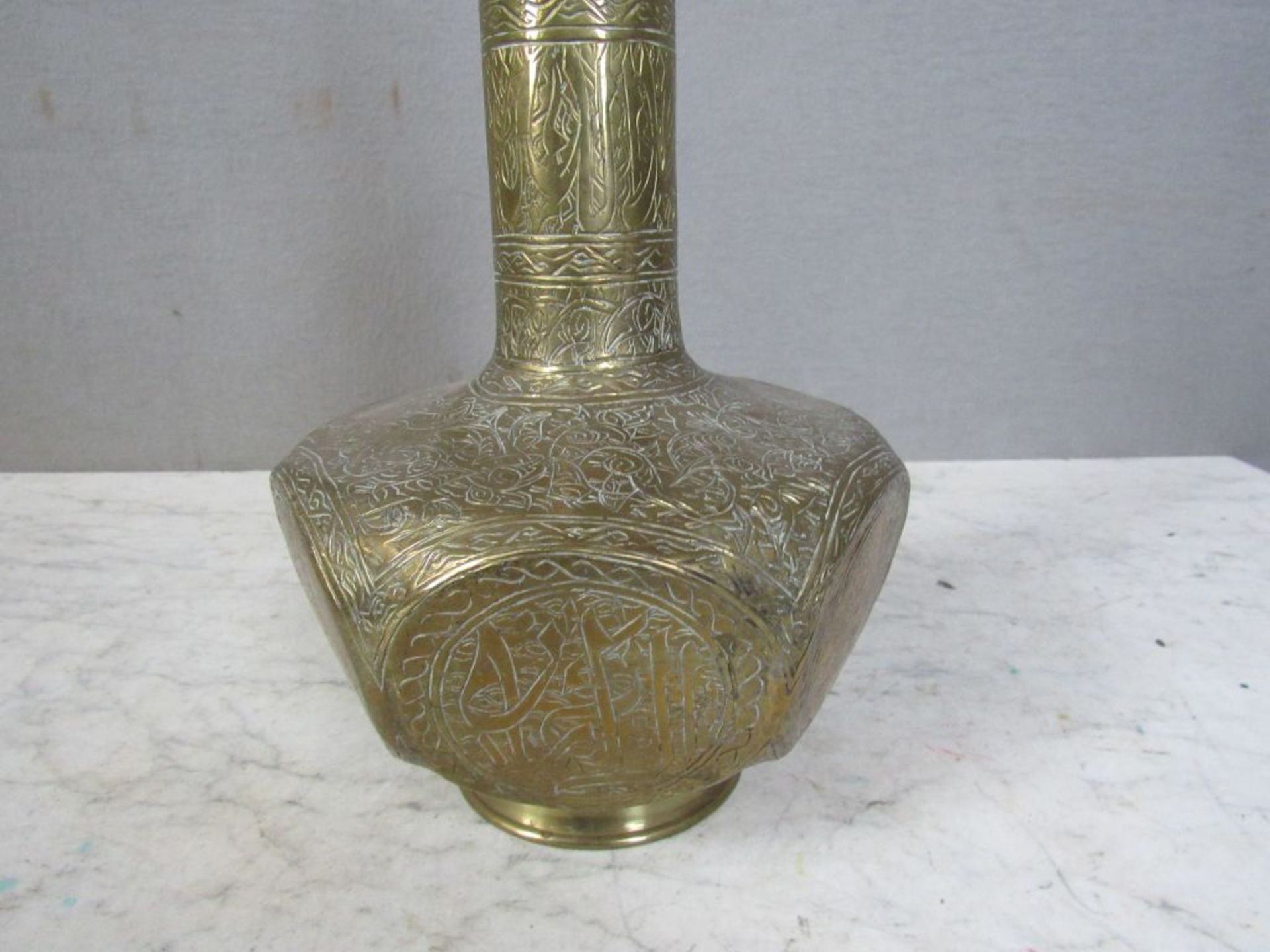 Orientalische Vase 19. Jhdt. Messing - Bild 6 aus 8