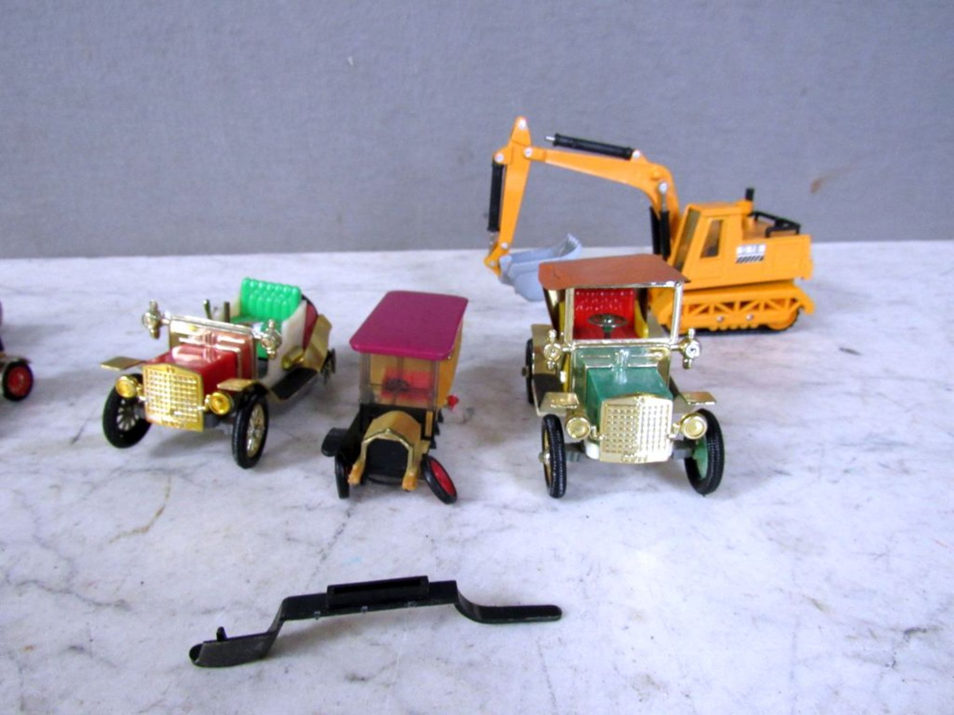 Unterschiedliche Autos Corgi Toys - Bild 8 aus 10