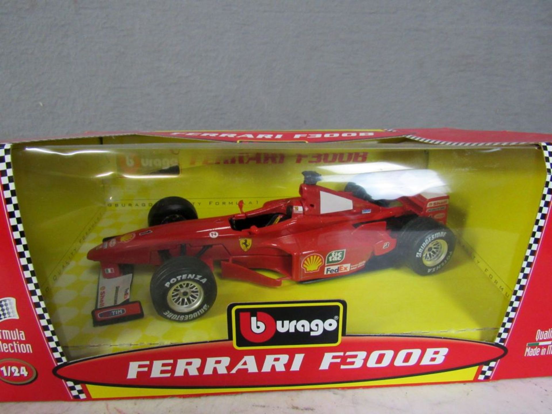 Zwei Modellautos Burago 1:24 in - Bild 2 aus 9