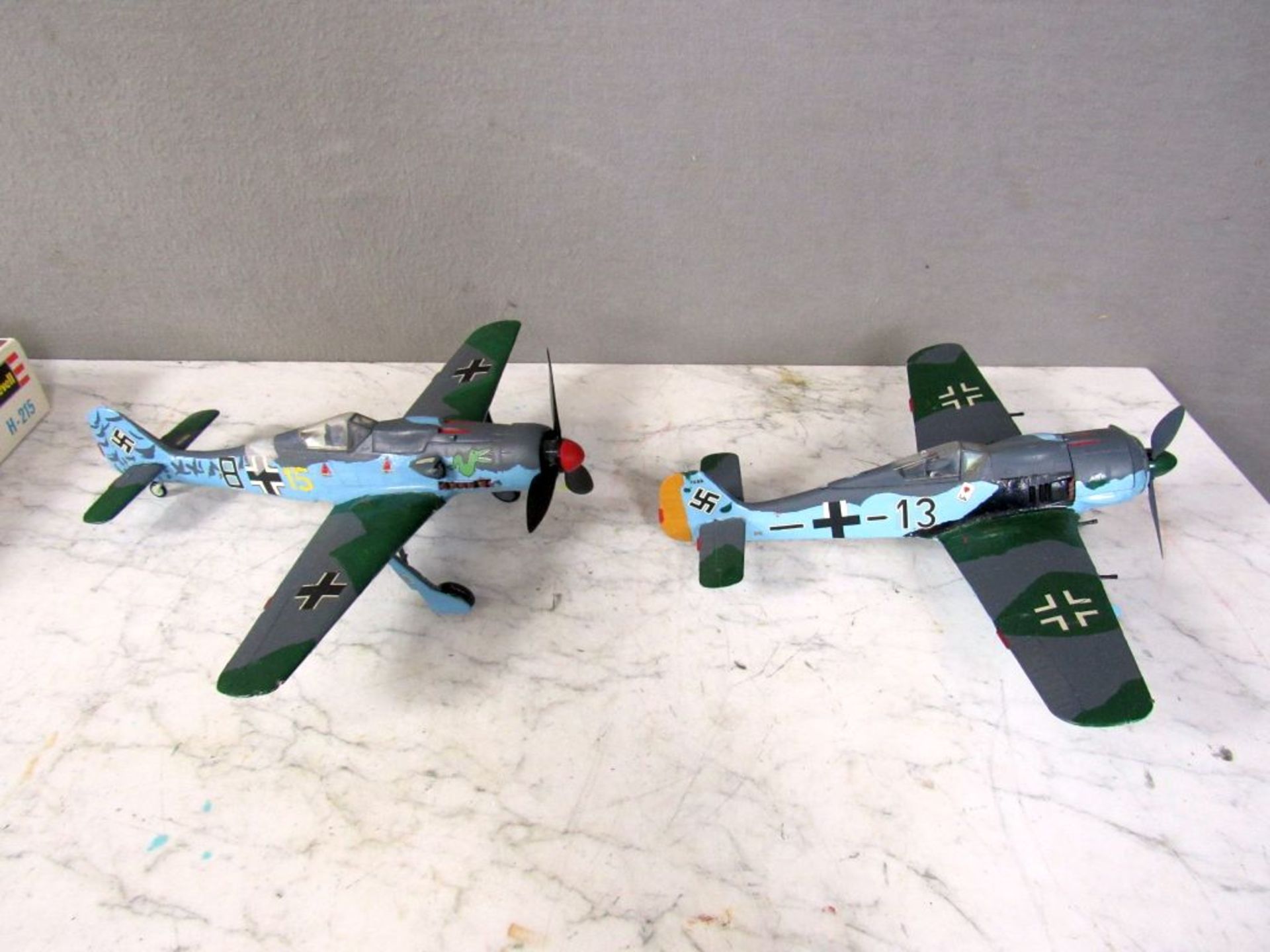Zwei Modellflugzeuge Revell ca.28cm - Bild 9 aus 10