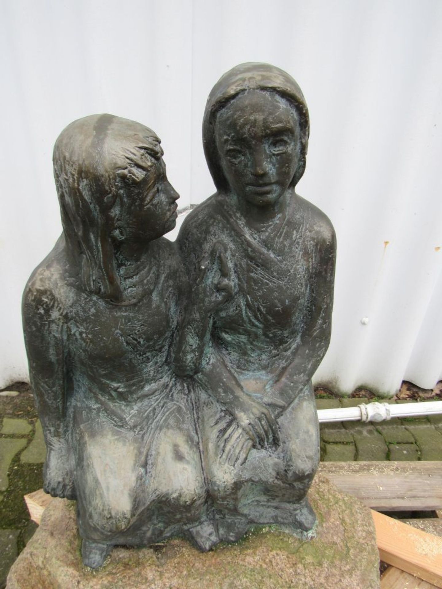 Bronze Skulptur Mann und Frau sitzend - Image 2 of 10