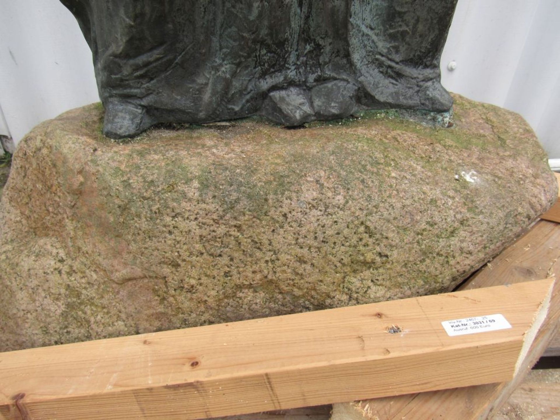 Bronze Skulptur Mann und Frau sitzend - Image 8 of 10