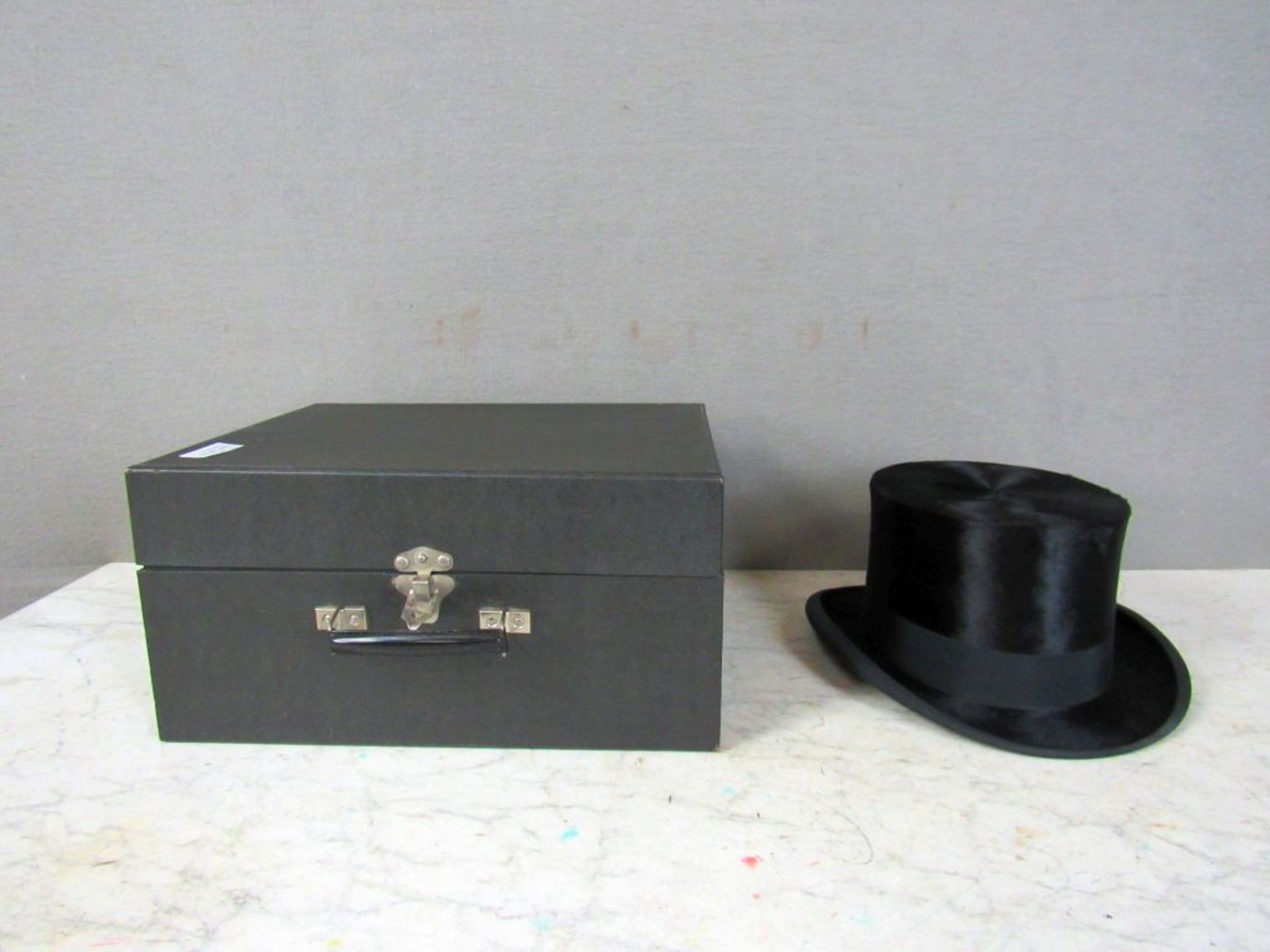 Antiker Zylinderhut Mausfell in Koffer - Bild 8 aus 8