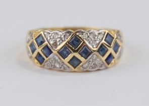 Ring mit 20 kleinen Diamant-Brillanten und 12 Saphiren, 585er Gold