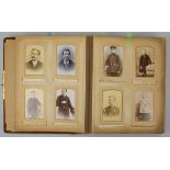 Konvolut  von ca.75 Kabinettfotos im Album, um 1900
