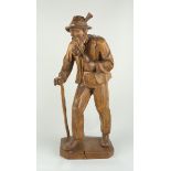 Holzfigur "Pfeife rauchender Wanderer", Karl Demetz, Gröden, Tiroler Holzschnitzkunst, Gesamt-H.52,