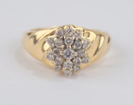 Ring mit 19 Diamant-Brillanten, 585er Gold (14ct)