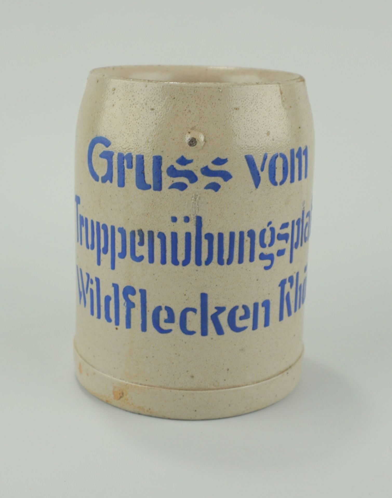 Steingut-Bierkrug "Gruss vom Truppenübungsplatz Wildflecken Rhön", 1940er Jahre