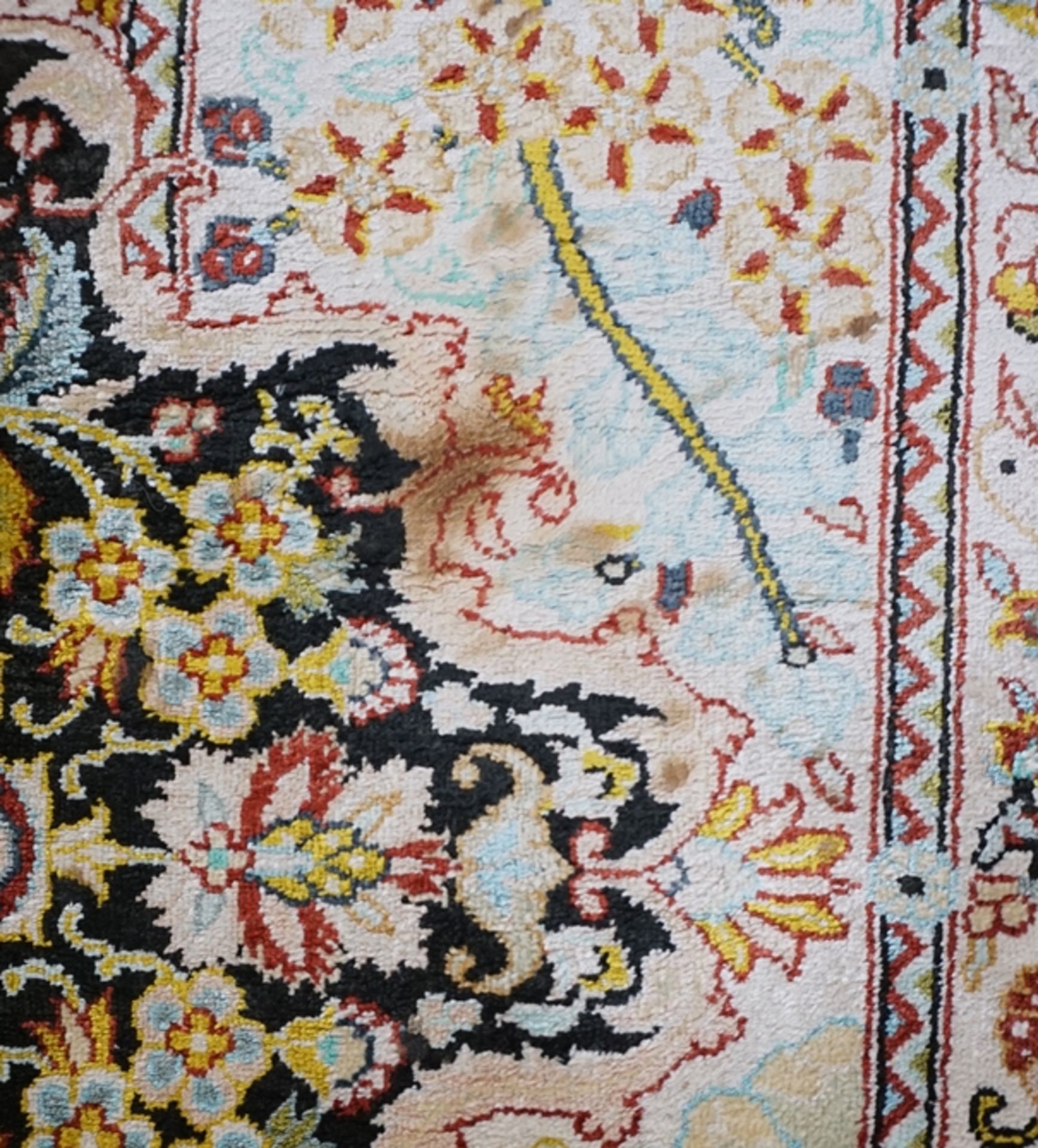 Teppich mit zentralem Medaillon, Hereke, Seide - Image 3 of 4