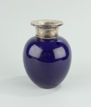 Vase, Kobaltblau, mit 800er Silbermontierung, Meissen, vor 1924, I.Wahl